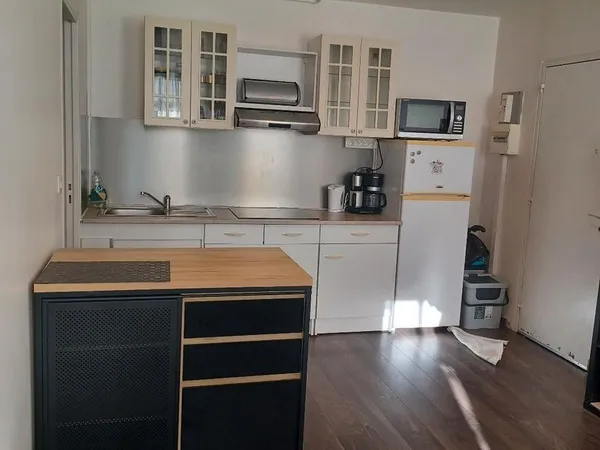 APPARTEMENT MEUBLE -32 m2 -CHAVILLE 92370