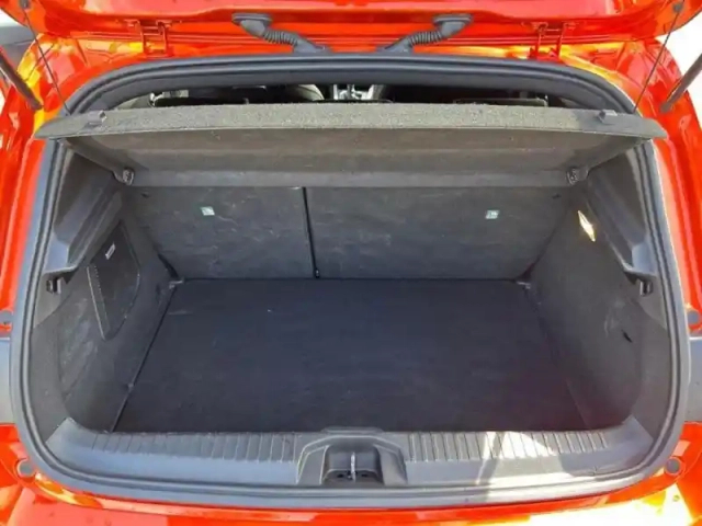 Renault Clio 1.0 tce 100ch initiale paris — photo 7