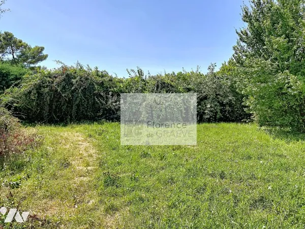 Terrain 1000 m²