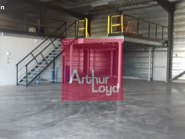 Local d'activité 330 m²