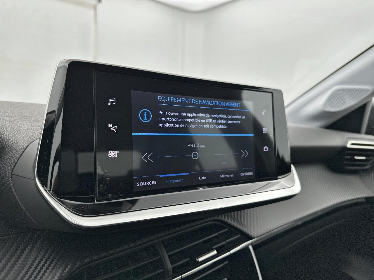 Peugeot 208 puretech 75 s&s bvm5 style — photo 10