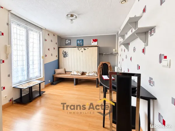 Studio 1 pièce 21 m²