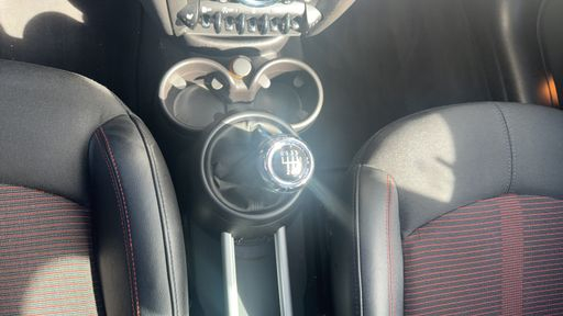 Mini Countryman 2.0 Cooper D 112 - Chili – 2016 – 127569 km – Diesel – Boîte Manuelle — photo 10