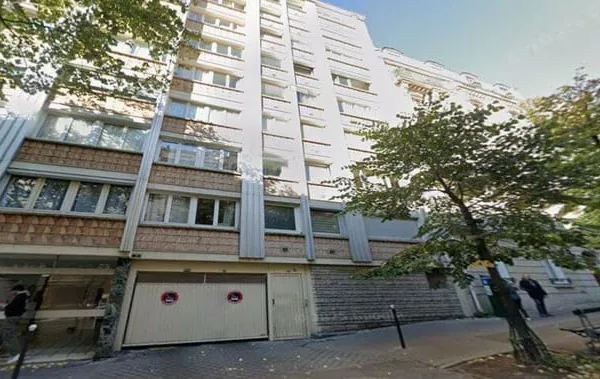 Parking 12 m²