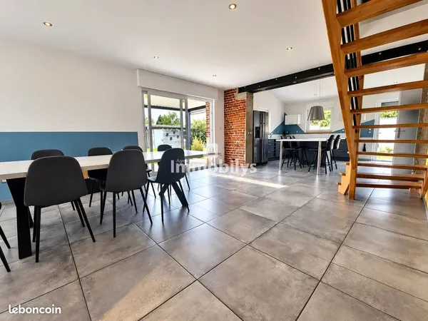 Maison 5 pièces 145 m²
