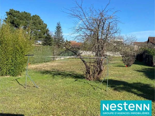 Terrain Meyzieu 902 m²