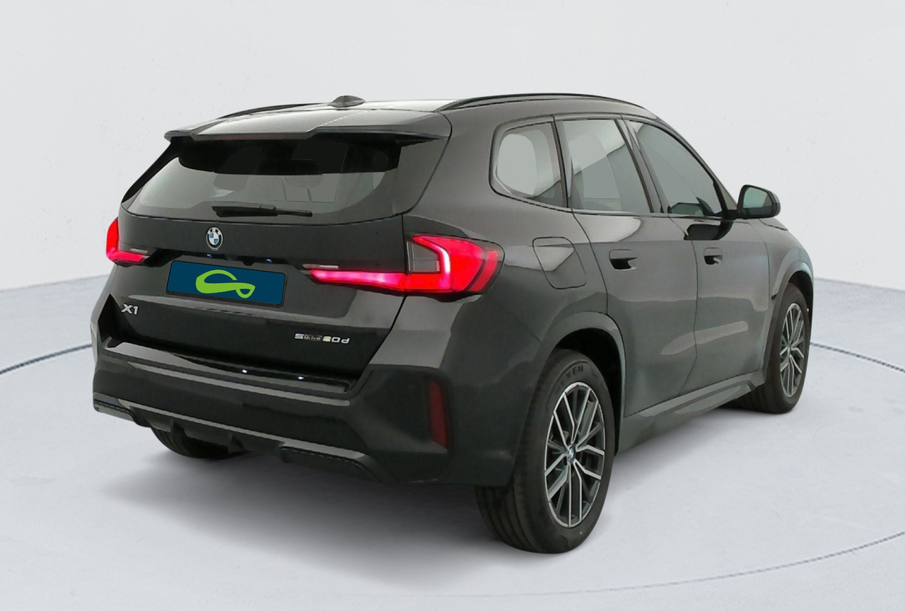 BMW X1 — photo 5