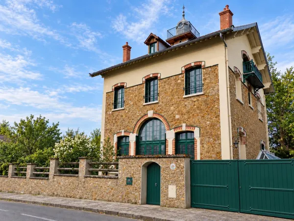 MAUREPAS VILLAGE — MAISON BETHANY, DEMEURE DE CARACTÈRE DE 1897
