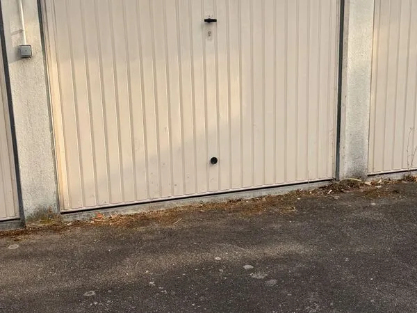 BOX proche gare d'ORLEANS (100 mètres)