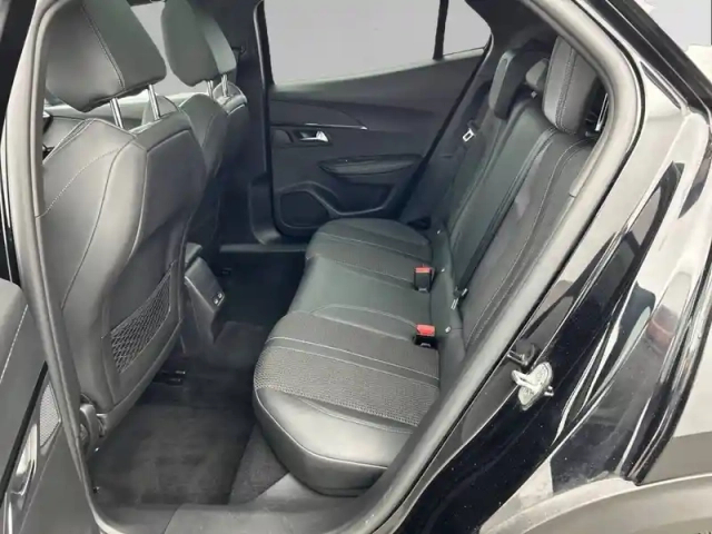 Peugeot 2008 puretech 130 s&amp;s eat8 — photo 12