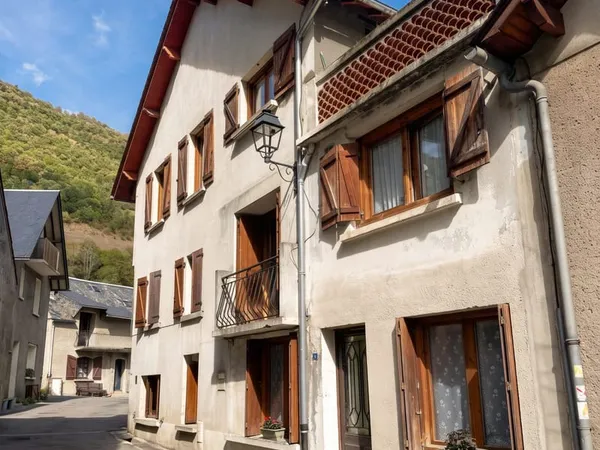IMMEUBLE DE RAPPORT AU COEUR DE LA VALLÉE D'AURE - FORT POTENTI