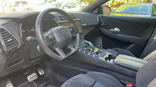 DS DS7 2.0 BlueHDi 180 EAT8 - Performance Line Plus – 2019 – 141642 km – Diesel – Boîte Automatique — photo 16