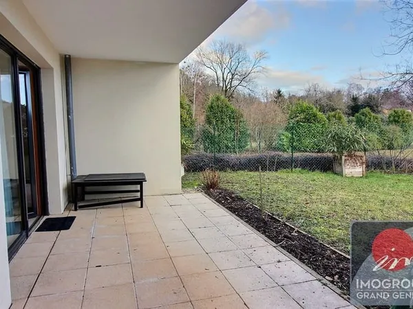 Appartement Cessy 4 pièce(s) 97.4 m2