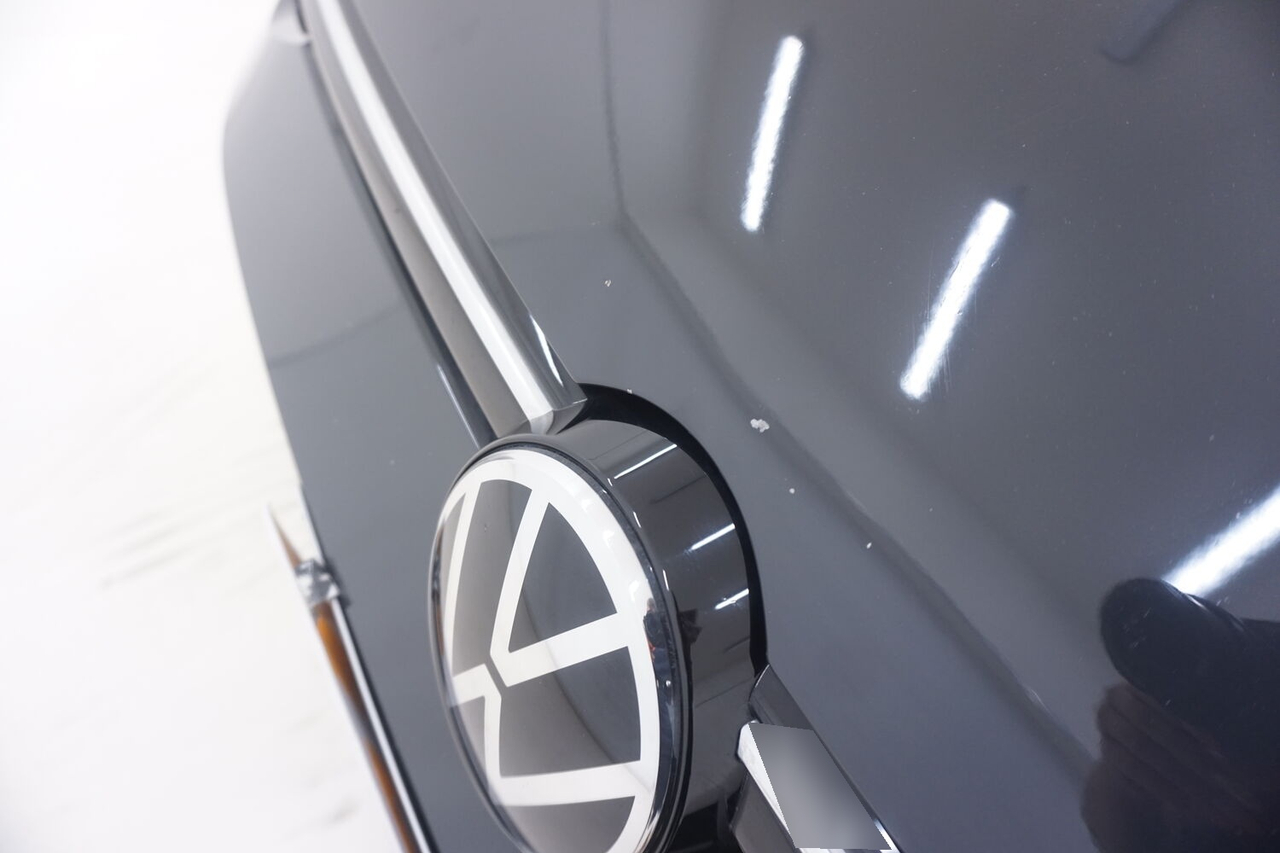 Volkswagen Golf 8 — photo 29