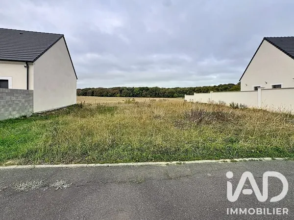 Terrain 675 m²