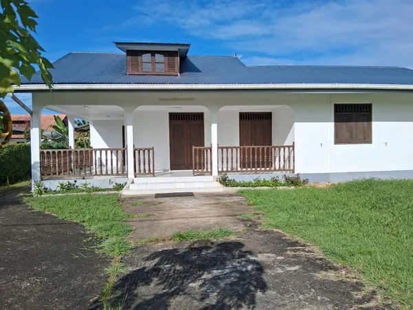Villa T4 + Mezzanine - Bourg de Macouria - 127m²