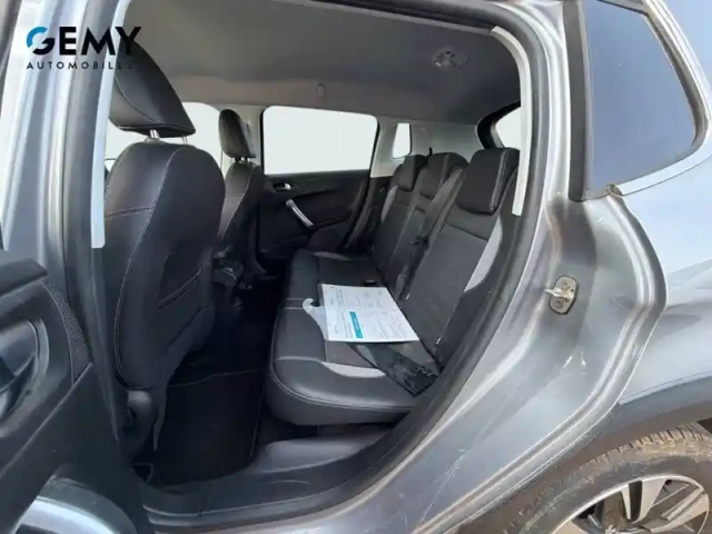 Peugeot 2008 puretech 110ch s&amp;s bvm6 — photo 10