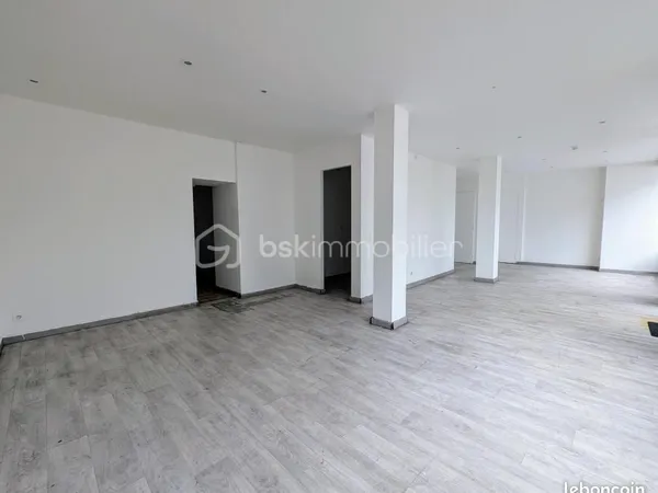 Local commercial 61 m²