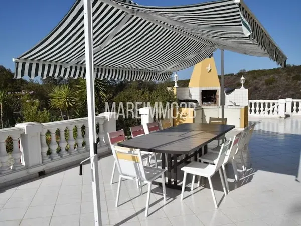 Maison 9 pièces 421 m²