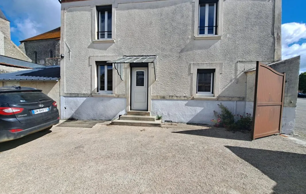 Photo 1