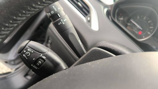 Peugeot 2008 1.2 Puretech 82 - Style – 2018 – 36718 km – Essence – Boîte Manuelle — photo 15
