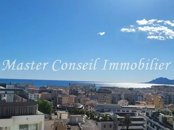 CANNES MONTFLEURY DERNIER ETAGE 3P 94M² + 60M² TERRASSE TOIT VUE MER