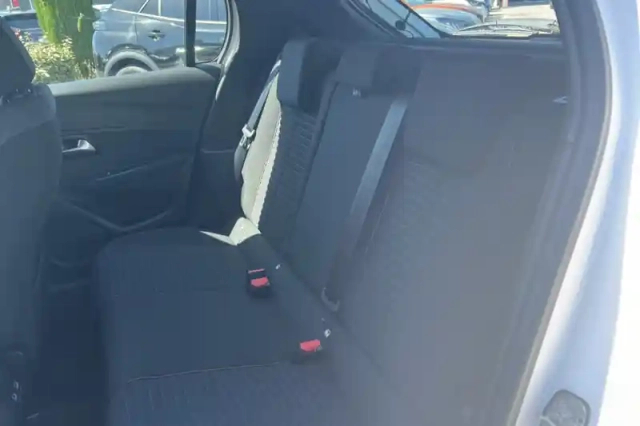 Peugeot 208 electrique 50 kwh 136ch — photo 11