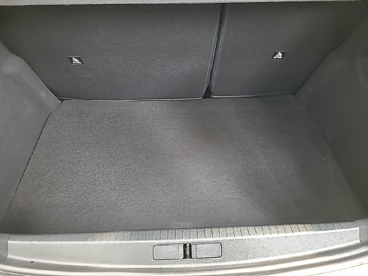 Peugeot 208 hybrid 110 e-dcs6 gt — photo 14