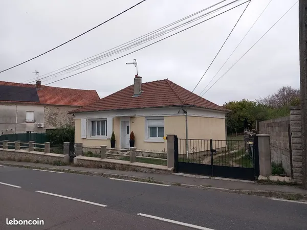 Maison avec grand terrain