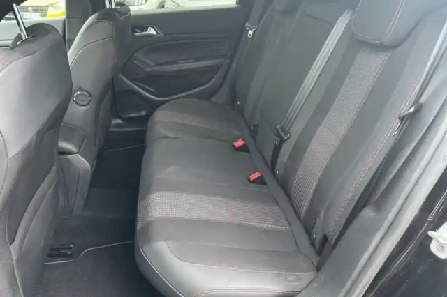Peugeot 308 sw puretech 130ch s&amp;s bvm6 — photo 11