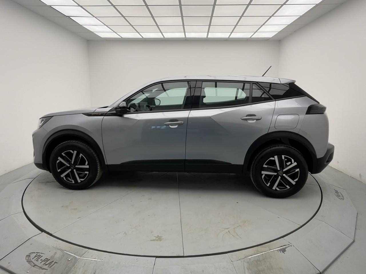 Peugeot 2008 100 s&s bvm6 style — photo 2