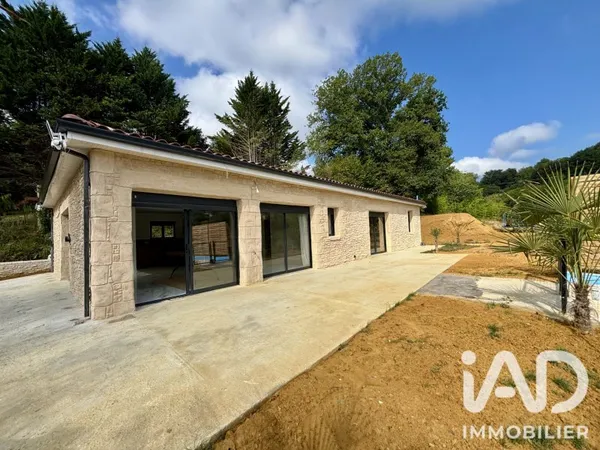 Maison 5 pièces 145 m²