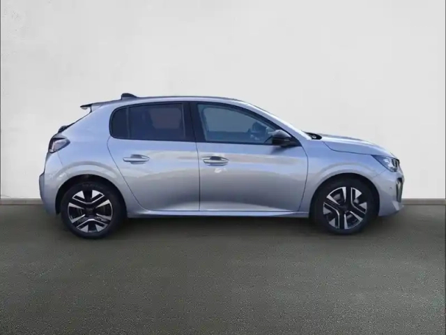 Peugeot 208 turbo 100 ch bvm6 — photo 4