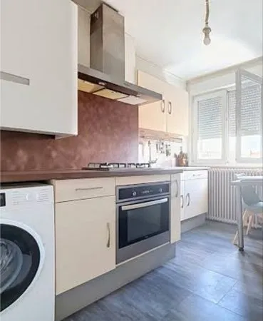 Appartement Location Marseille 2p 17m² 570€