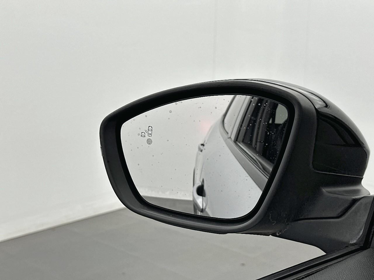 Peugeot 2008 electrique 136 ch gt pack — photo 32