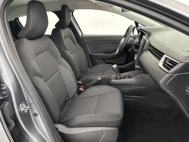 Renault Clio tce 90 — photo 23