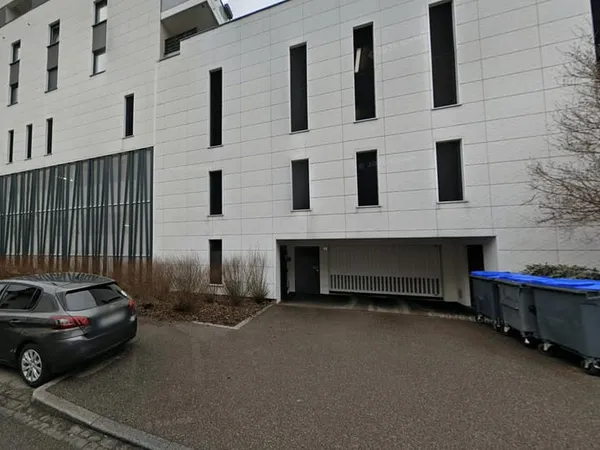 Parking 12 m²