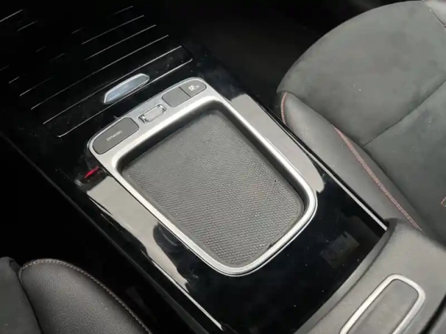 Mercedes Classe A 200 d amg line — photo 38