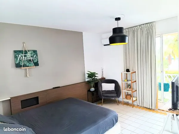 Studio meublé