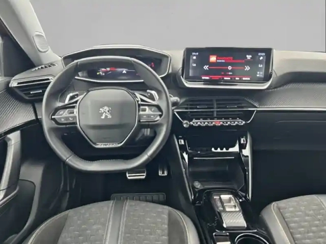 Peugeot 2008 puretech 130 s&amp;s eat8 — photo 8