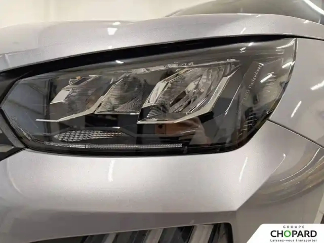 Peugeot 2008 hybrid 145 e-dcs6 — photo 40