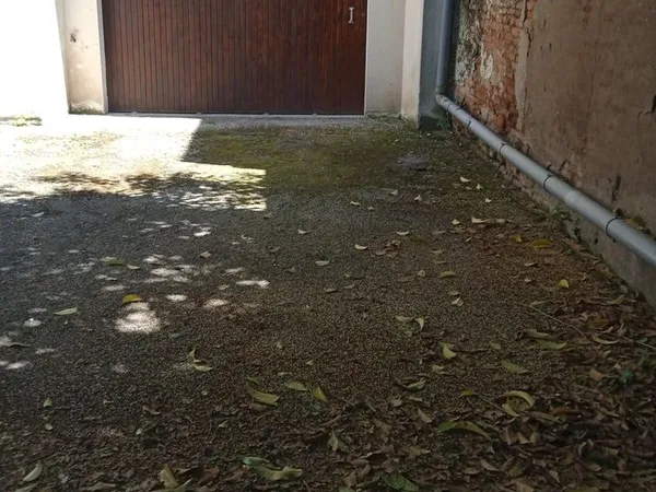 Grand Garage 22M2 à 5minutes à pieds Montauban centre
