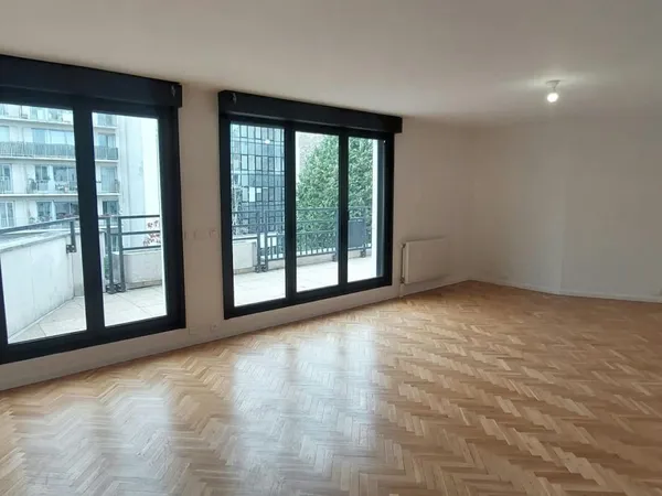 BEAU T3 AVEC PARKING ET BALCON - Pereire