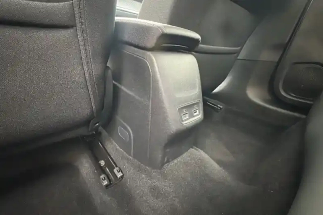 Peugeot 208 hybrid 100 e-dcs6 — photo 25