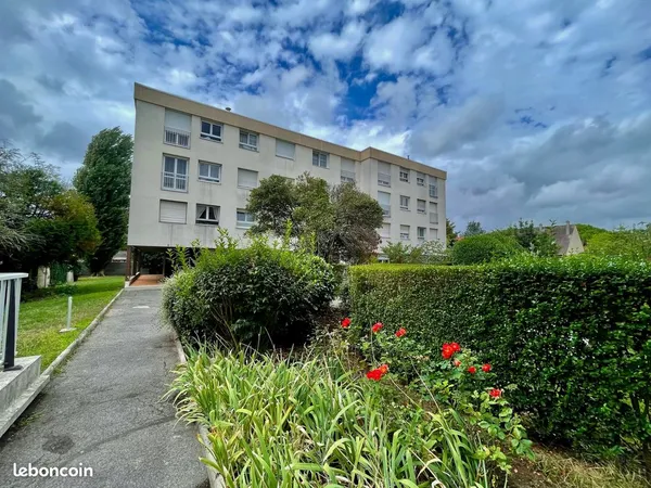 Studio 1 pièce 26 m²
