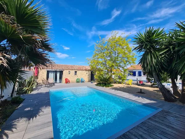 ENTRE CENTRE ET PLAGE - MAISON DE CARACTERE AVEC 4 CHAMBRES