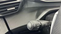 Peugeot 2008 1.2 PureTech 130ch S&S GT EAT8 — photo 27