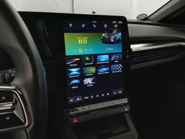 Renault Megane e-tech electric 220ch iconic autonomie confort -25 — photo 4