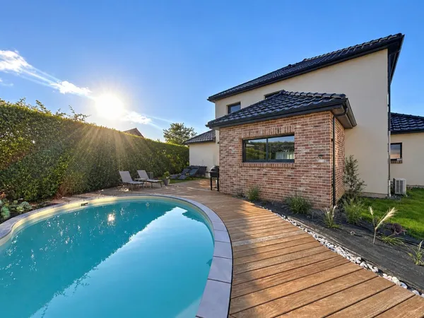 MAISON INDIVIDUELLE 4 CHAMBRES + CHALET IDEAL ACTIVITÉ DE SPA