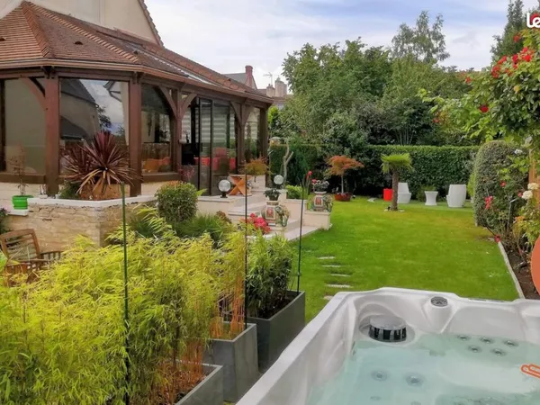 Propriété en Viager 7 pièces 146 m²